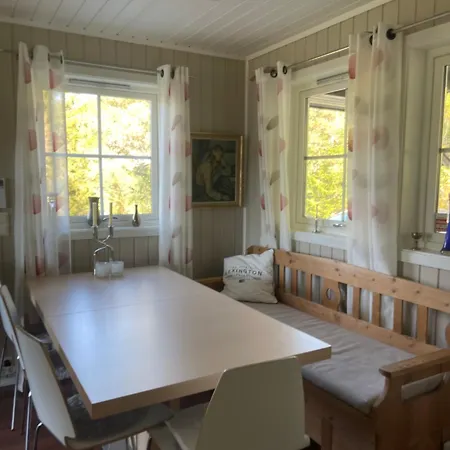 Semesterbostad Kristoffer Foss-veien 32 *